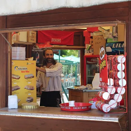 مكان تخييم Cisano - San Vito